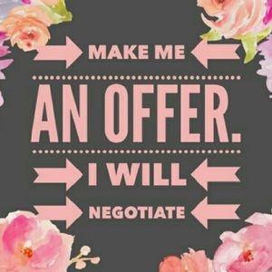 💕All Offers Considered💕